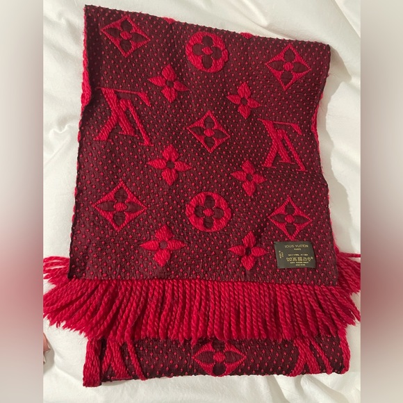 Pre-owned LOUIS VUITTON Winter Scarf Logo Mania Monogram Wool Silk Red - Picture 2 of 9